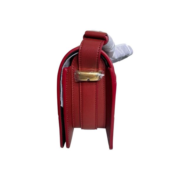 Burberry NWT Snip Leather Shoulder Bag in Ruby - Picture 6 of 16